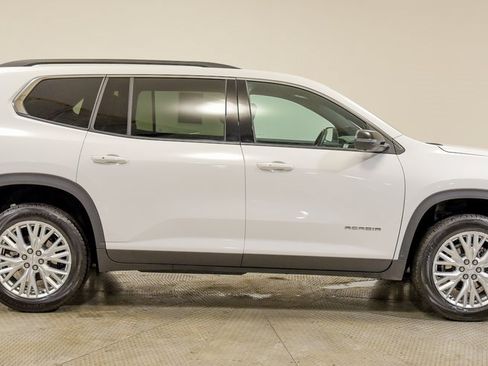 Used 2024 GMC Acadia Elevation image 12