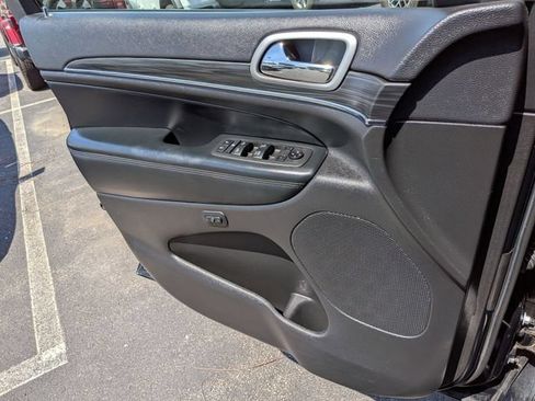 Certified 2021 Jeep Grand Cherokee Limited AWD/4WD image 24
