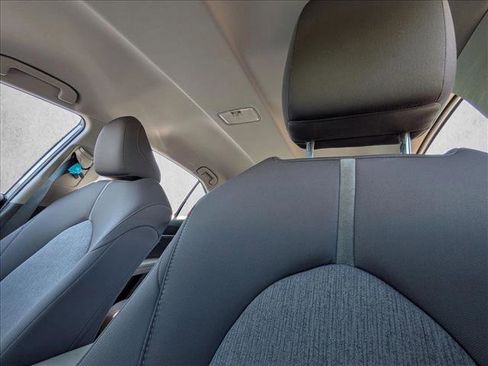 Used 2022 Toyota Camry LE image 13
