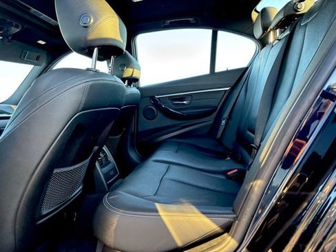 Used 2017 BMW 330e image 8