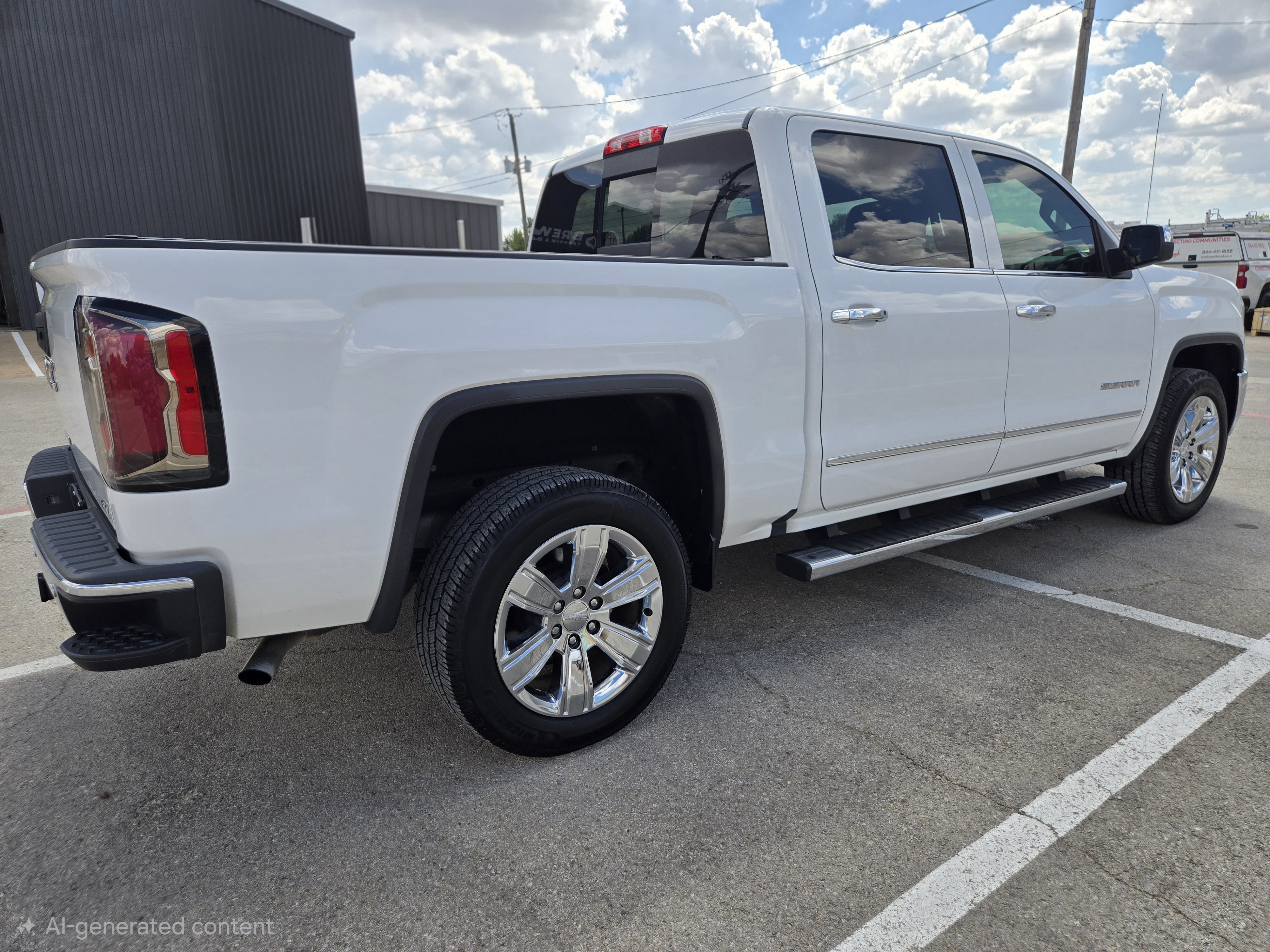 Used 2018 GMC Sierra 1500 SLT w/ Enhanced Driver Alert Package RWD image 3