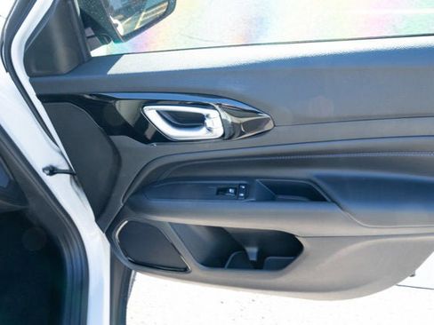 New 2026 Jeep Compass Latitude image 41