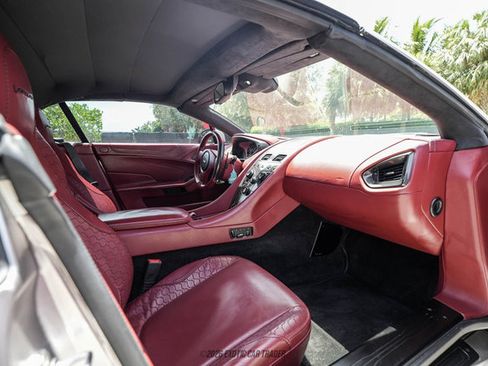 Used 2014 Aston Martin Vanquish Volante RWD image 57