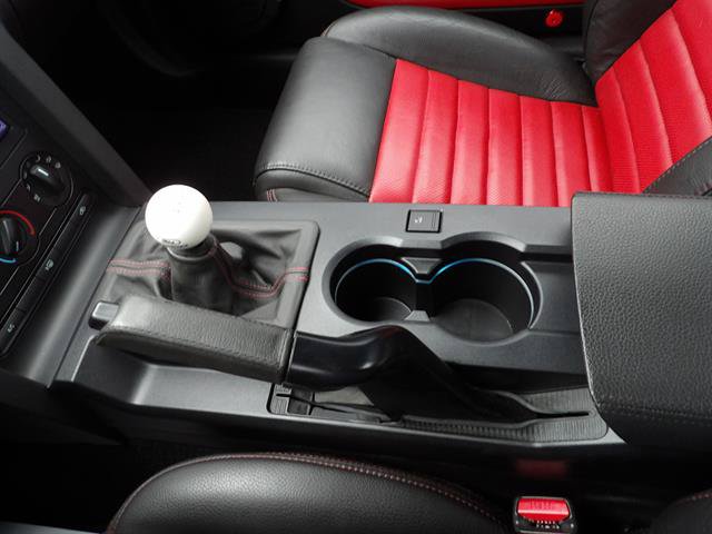 Used 2009 Ford Mustang Shelby GT500 RWD image 23