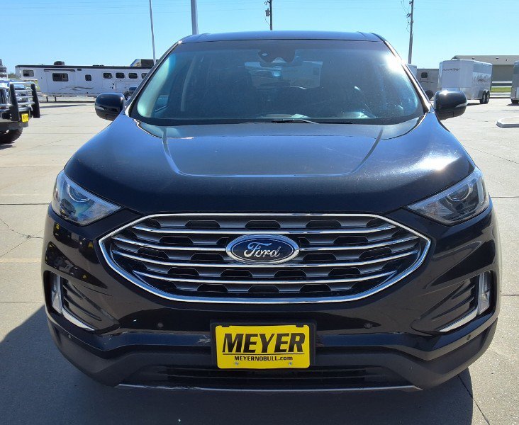 Used 2023 Ford Edge Titanium AWD/4WD image 3