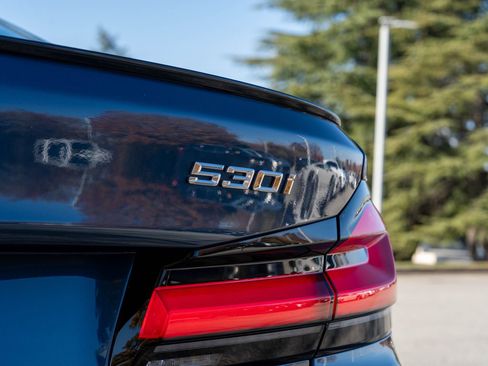 Used 2023 BMW 530i xDrive 530i xDrive w/ Executive Package image 12