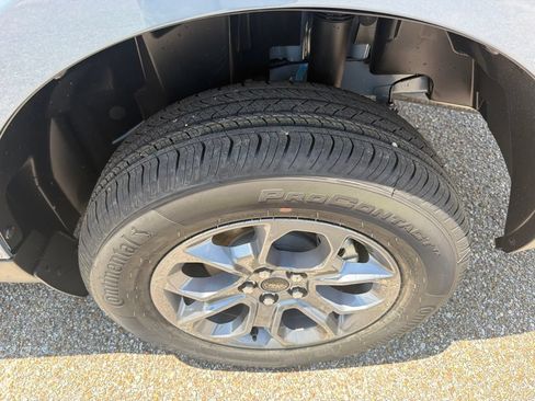 New 2026 Ford Maverick XLT FWD image 11