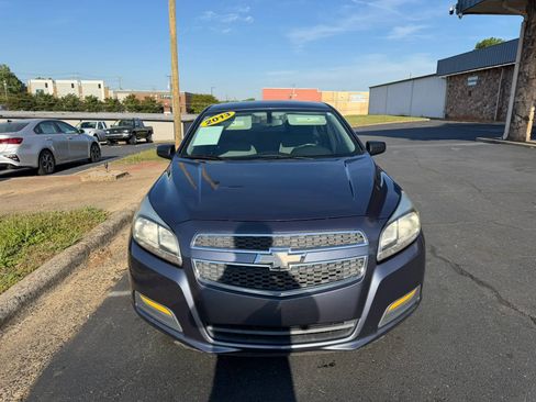 Used 2013 Chevrolet Malibu LS w/ Protection Package FWD image 2