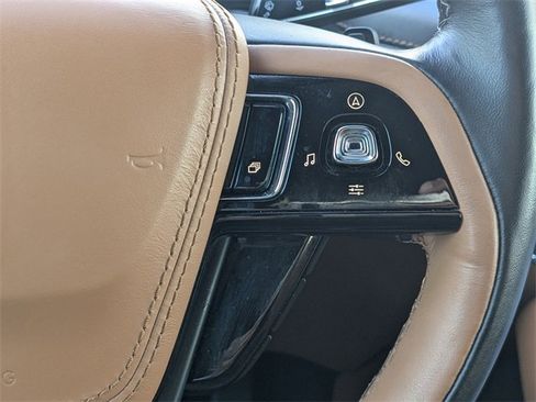 Used 2023 Lincoln Aviator Black Label w/ Dynamic Handling Package image 30