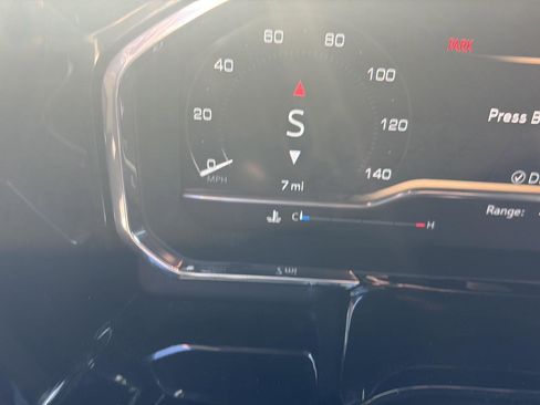 Used 2025 GMC Sierra 1500 SLT w/ SLT Premium Plus Package image 2