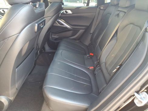 Used 2022 BMW X6 xDrive40i w/ M Sport Package AWD/4WD image 13