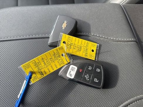 Used 2024 Chevrolet Silverado 2500 LTZ w/ LTZ Plus Package image 10