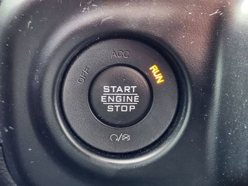 Used 2020 Jeep Wrangler Unlimited Sport S AWD/4WD image 21