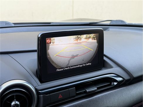 Used 2019 MAZDA MX-5 Miata RF Grand Touring RWD image 14