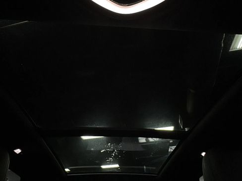 Used 2018 Porsche Cayenne Platinum Edition image 29