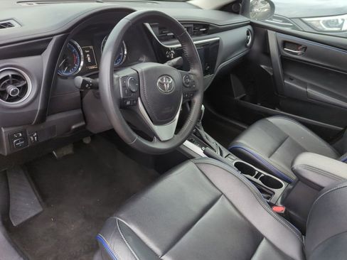 Used 2018 Toyota Corolla XSE image 7