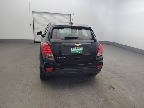 Used 2019 Chevrolet Trax LS w/ LPO, Protection Package AWD/4WD image 6