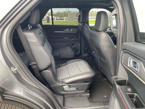 New 2026 Ford Explorer ST-Line w/ ST-Line Street Pack AWD/4WD image 26
