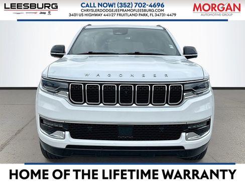 Used 2023 Jeep Wagoneer 4WD w/ Premium Group I image 1