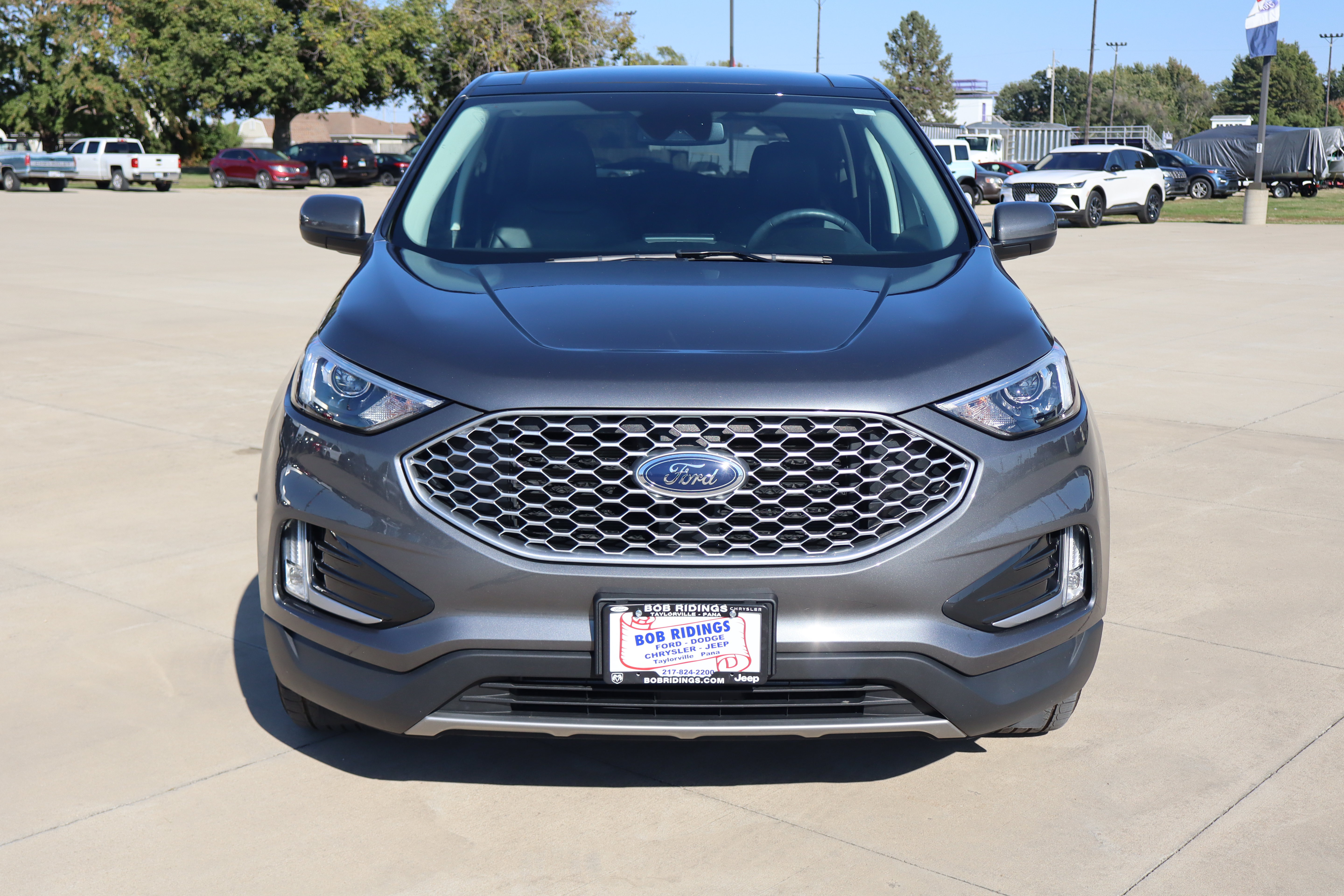 Used 2024 Ford Edge SEL w/ Convenience Package AWD/4WD image 2