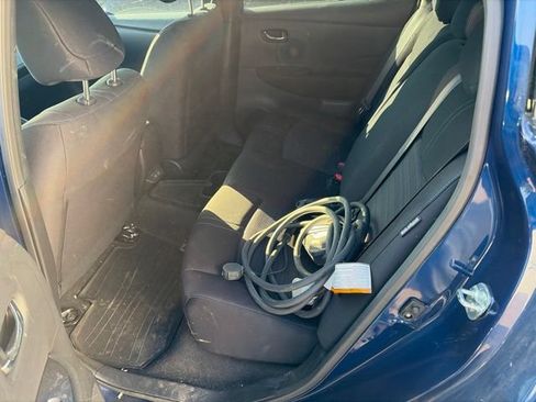 Used 2025 Nissan Leaf S FWD image 10