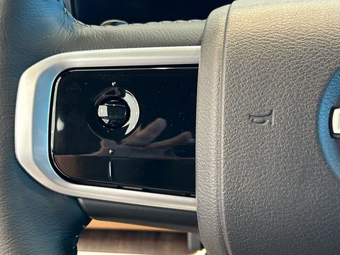 New 2026 Nissan Armada SL w/ Captain's Chari Seat Package image 16