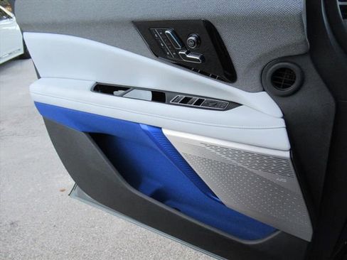 New 2026 Cadillac Optiq Sport 2 image 28