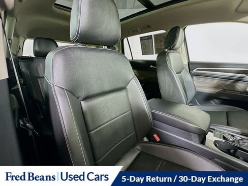 Used 2023 Volkswagen Atlas SE w/ Panoramic Sunroof Package image 30
