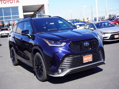 New 2025 Toyota Highlander XSE