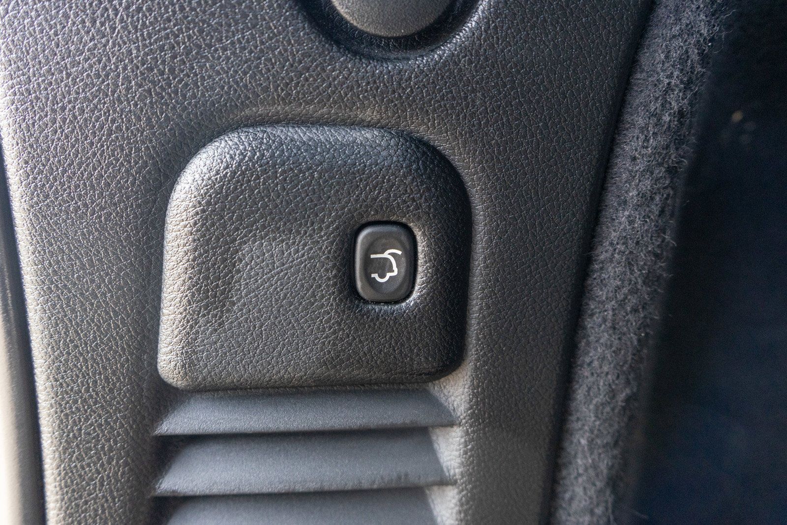 Used 2025 Dodge Durango R/T AWD/4WD image 10