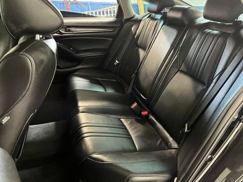 Used 2022 Honda Accord Touring image 16