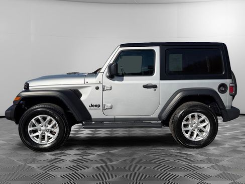 Used 2023 Jeep Wrangler Sport S image 4