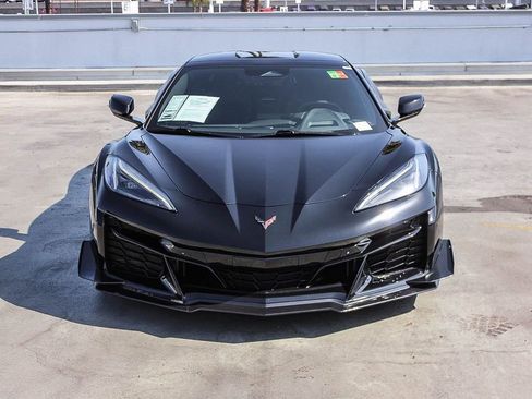 Used 2024 Chevrolet Corvette E-Ray w/ Stealth Interior Trim Package AWD/4WD image 3