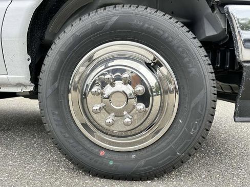 New 2026 Ford E-350 and Econoline 350 Super Duty w/ Power Equipment Group image 7