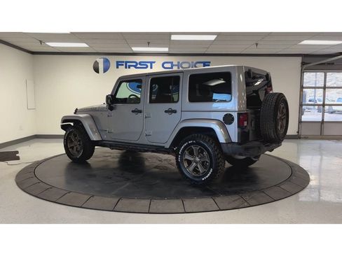 Used 2018 Jeep Wrangler Unlimited Sport AWD/4WD image 6