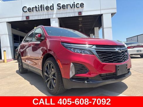 Used 2022 Chevrolet Equinox RS w/ RS Leather Package FWD image 17