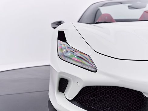 Used 2022 Ferrari F8 Tributo RWD image 25