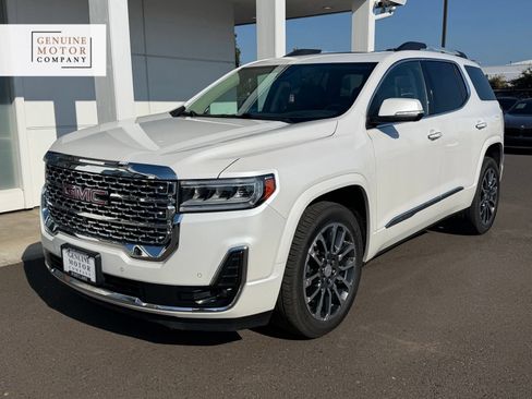 Used 2020 GMC Acadia Denali w/ Technology Package AWD/4WD image 1
