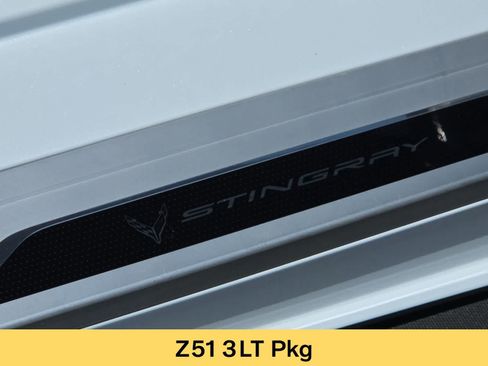 Used 2023 Chevrolet Corvette Stingray Premium Conv w/ Z51 Performance Package RWD image 11