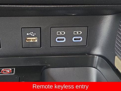 New 2026 Toyota Camry SE FWD image 21