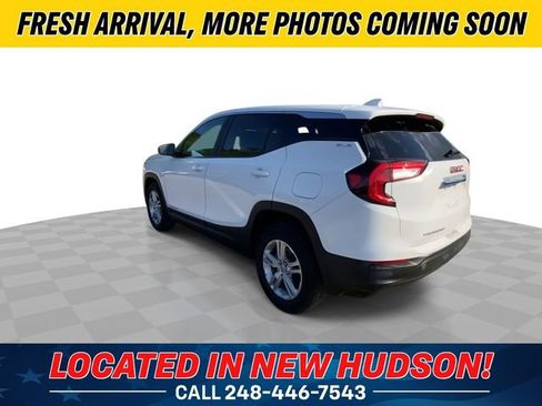 Used 2023 GMC Terrain SLE FWD image 8