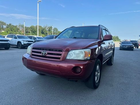 Used 2005 Toyota Highlander 4WD V6 w/ Appearance Pkg image 1