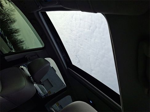 Used 2018 Subaru Forester 2.5i Limited w/ Popular Package #2 image 14