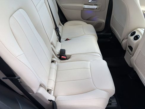 Used 2026 Mercedes-Benz GLB 250 image 29
