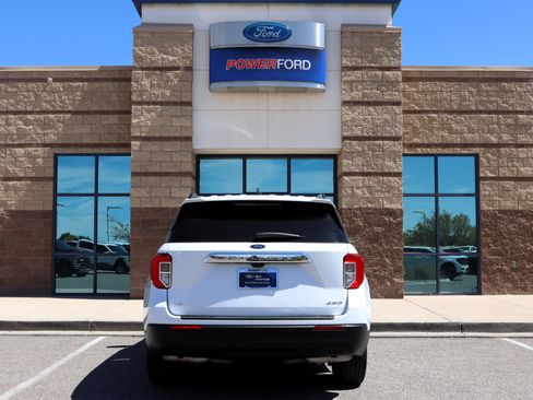 Certified 2023 Ford Explorer XLT AWD/4WD image 7