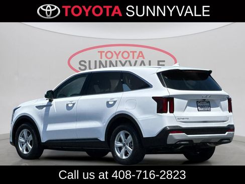 Used 2026 Kia Sorento LX FWD image 7