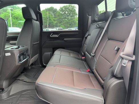 New 2026 GMC Sierra 2500 Denali w/ Denali Reserve Package AWD/4WD image 35