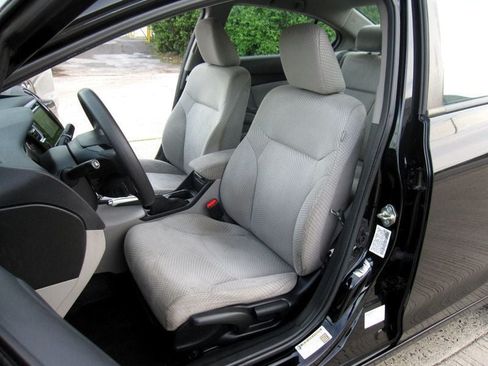 Used 2015 Honda Civic Hybrid Sedan image 18