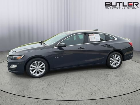 Used 2025 Chevrolet Malibu LT FWD image 3