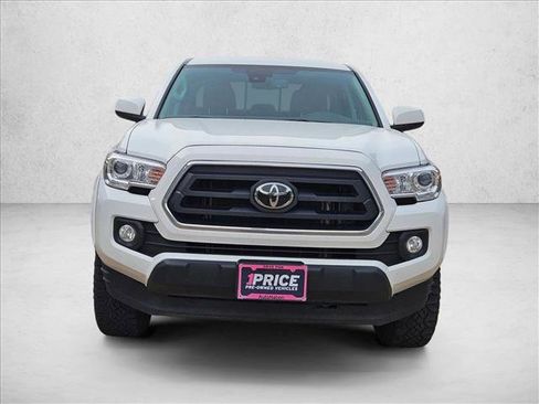 Used 2023 Toyota Tacoma SR5 RWD image 2